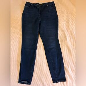 Super high rise Eloquii skinny jeans, dark wash, 22L